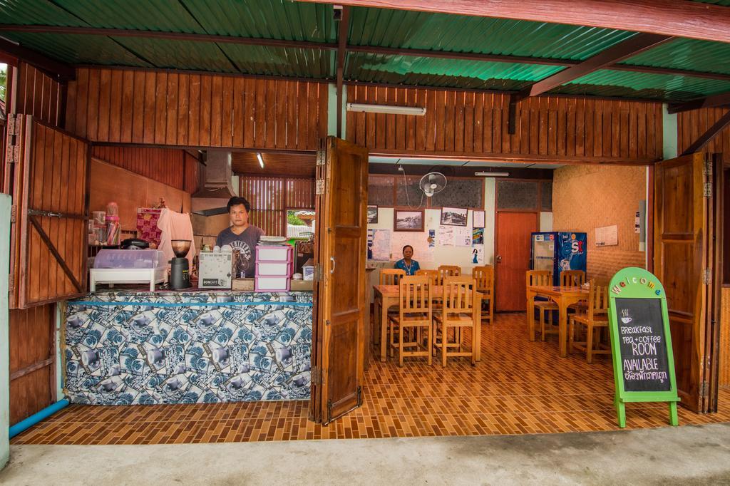 Sarm Mork Guest House Mae Hong Son Eksteriør bilde