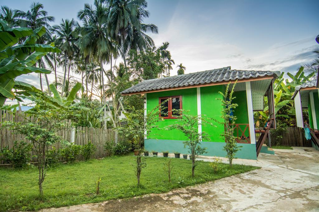 Sarm Mork Guest House Mae Hong Son Eksteriør bilde