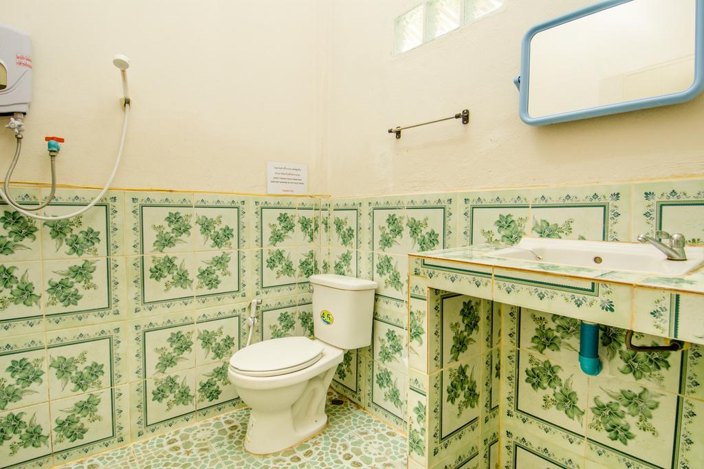 Sarm Mork Guest House Mae Hong Son Eksteriør bilde
